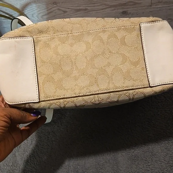 Coach F58282 Outline Signature Zip Top Cream Tote Bag - Picture 11 of 13